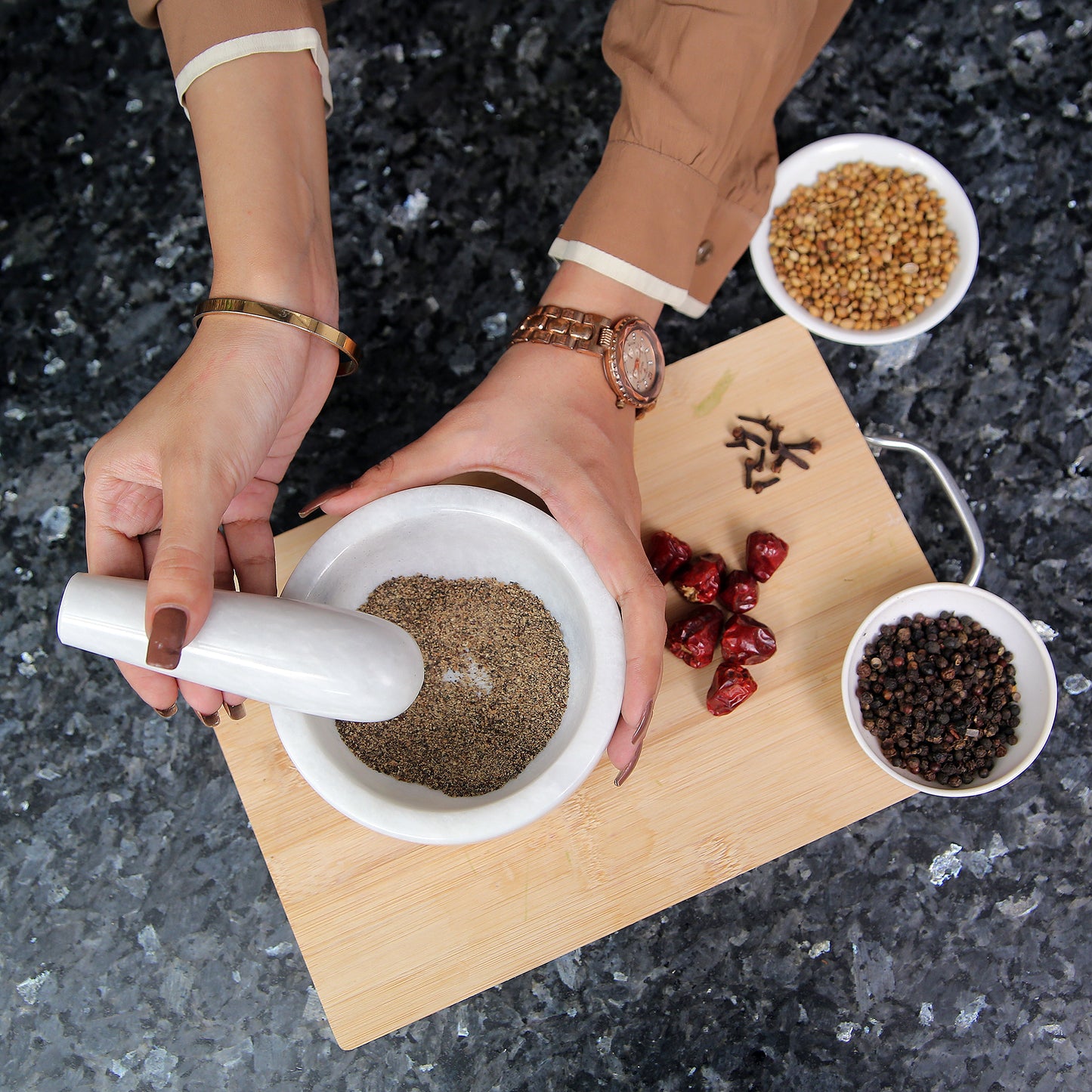 Exquisite Marble Mortar and Pestle Set (5 inch)- Your Ultimate Kitchen Essential for Grinding Spices, Making Guacamole, Salsa, Pesto, and Crushing Pills