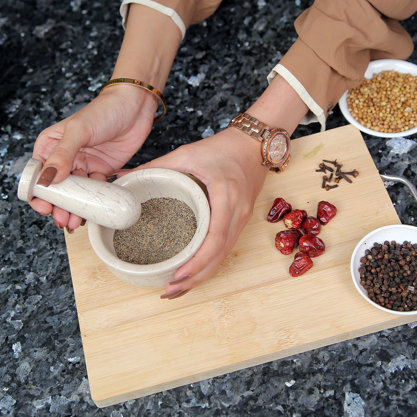 Exquisite Marble Mortar and Pestle Set (4 inches) - Your Ultimate Kitchen Essential for Grinding Spices, Making Guacamole, Salsa, Pesto, and Crushing Pills