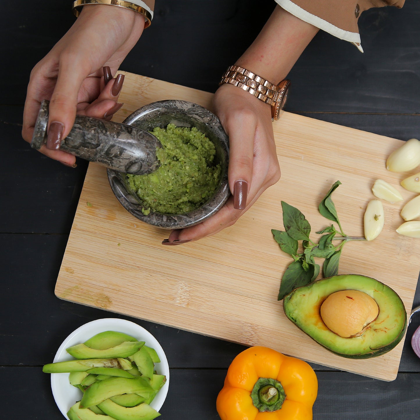 Exquisite Marble Mortar and Pestle Set (4 inches) - Your Ultimate Kitchen Essential for Grinding Spices, Making Guacamole, Salsa, Pesto, and Crushing Pills