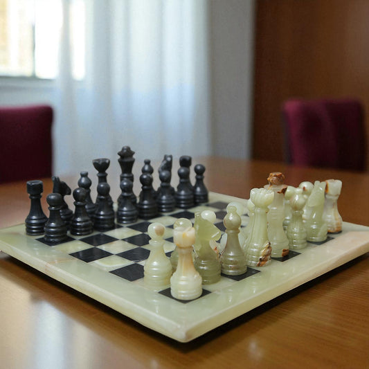 Marble Hives Luxury Handmade Marble Chess Set – Green and Black