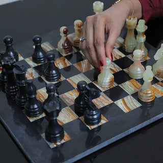 15 Inch Black & Onyx Green Marble Chess Set